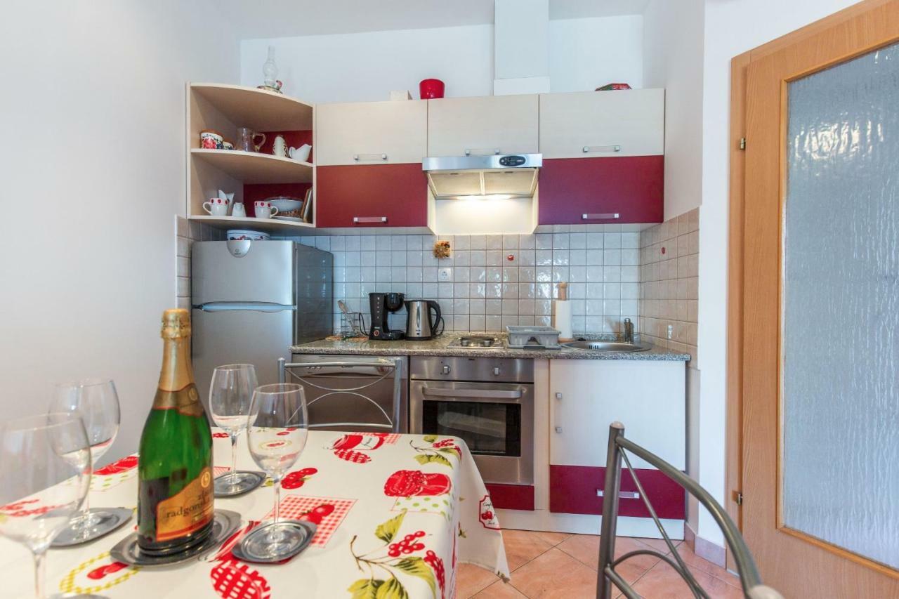 Apartment Jasna With Breathtaking Sea View, Terrace And Free Parking Hreljin Exteriör bild